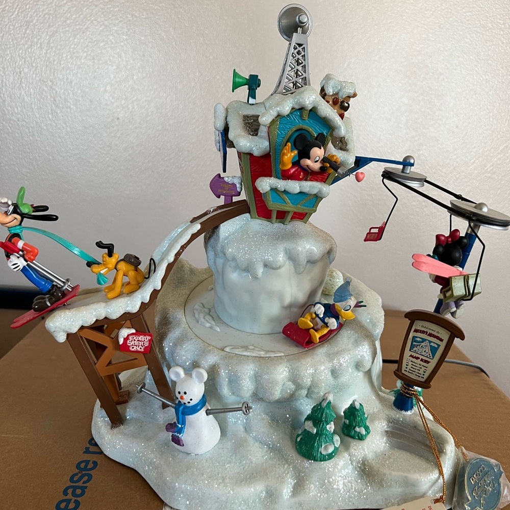 Vtg Enesco Disney 1995 Mickey's Mountain Patrol Tested Working.